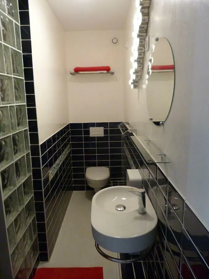 Chez Nous Cassis Bed & Breakfast 0*,  France